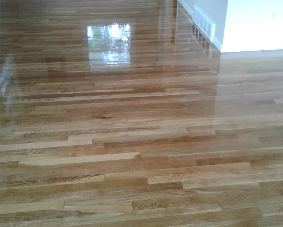 Solid oak hardwood floor installed in a Lexington living room